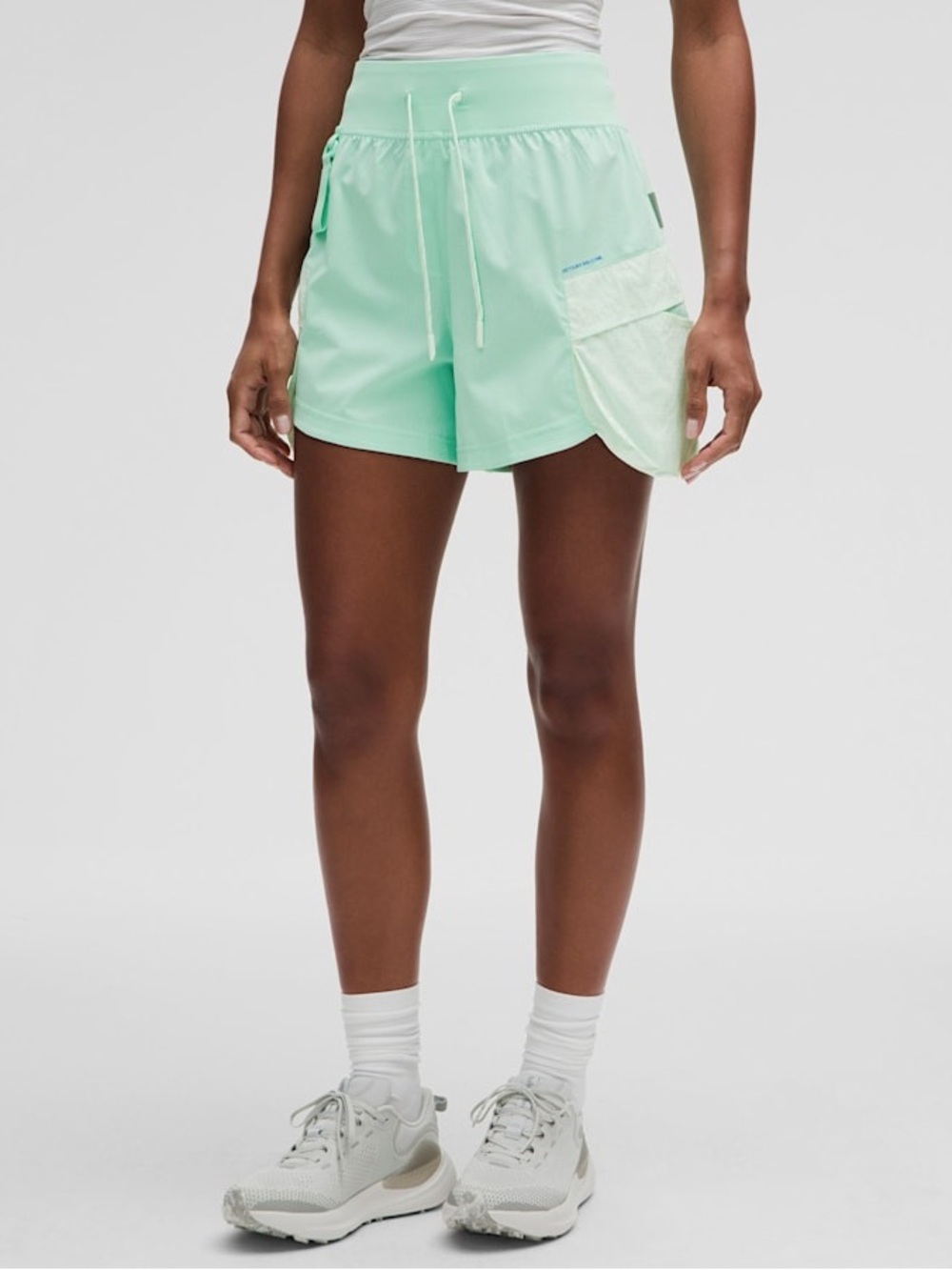 Lululemon Athletica WovenAir High-Rise Hoking Shorts in Wild Mint/Mint Moment